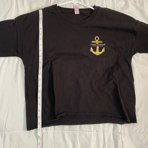Simply Southern Shortie Anchor Tee in Black Size Large - Picture 7 of 7